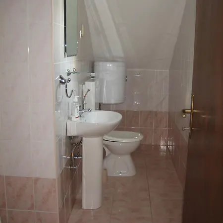 Bozovic Apartment *
