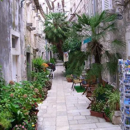 Apartment Bozovic